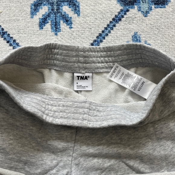 Aritzia Pants - Aritzia TNA Grey Sweatshorts Size S